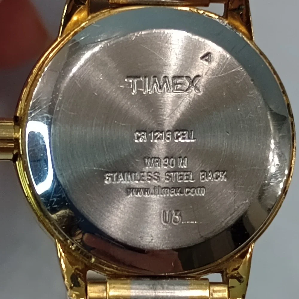 Timex Indiglo Quartz Watch Gold Tone White Dial‎ Date Stretch Band New Battery